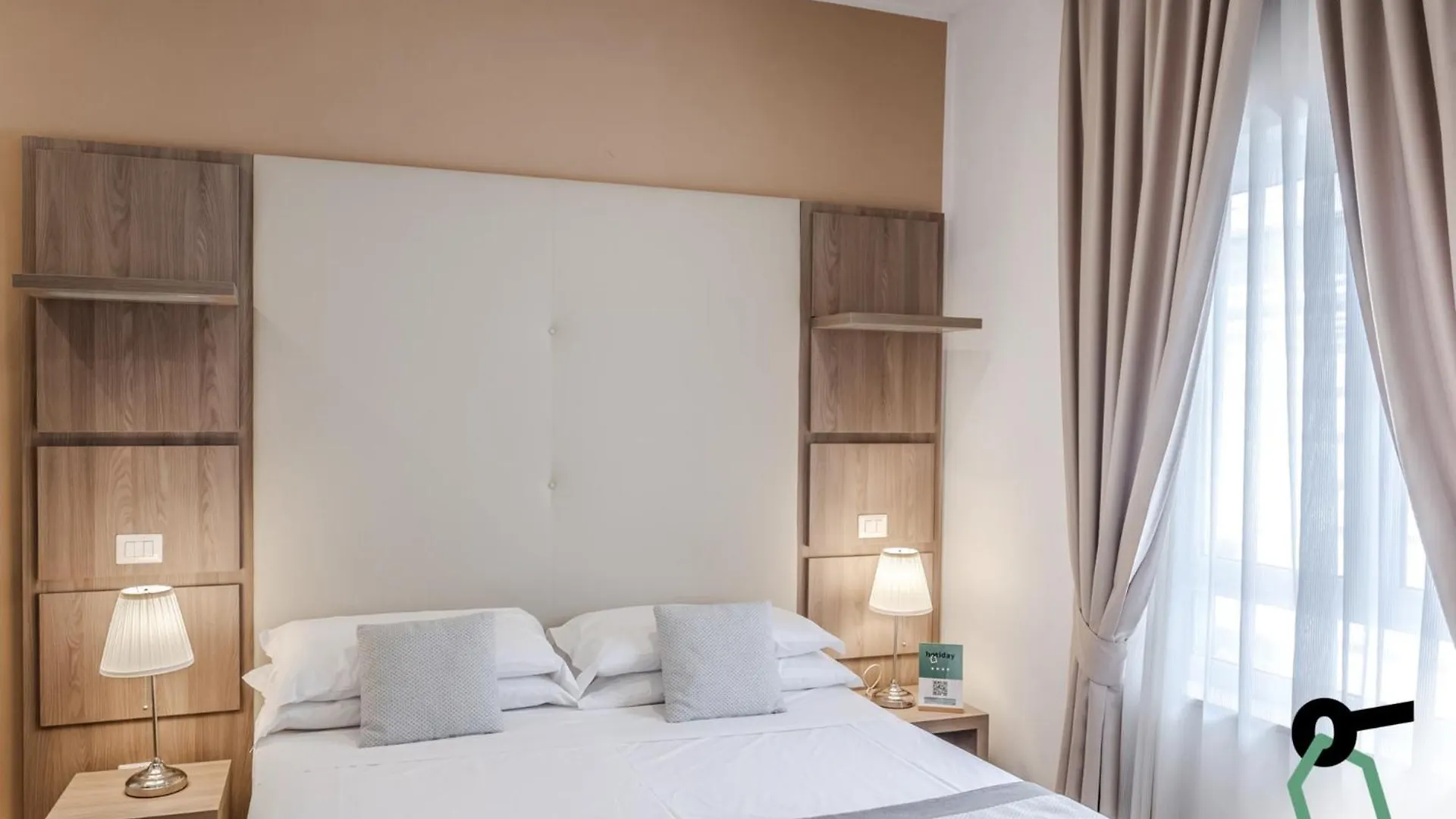 Hotiday Room Collection - Napoli Residenza Scarlatti Bed & Breakfast Naples