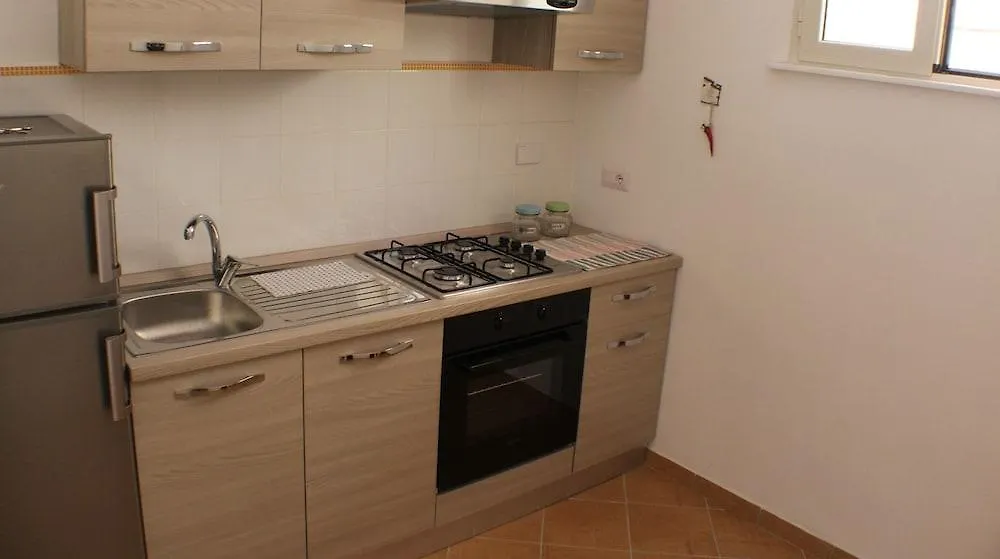 Hotiday Room Collection - Napoli Residenza Scarlatti 2*, Nápoles Italia
